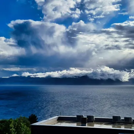 Luxusvilla In Kroatien Mit Pool Und Meerblick Ravni Exterior photo