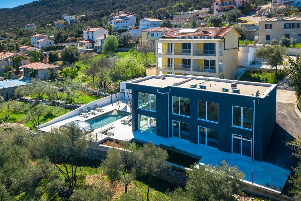 In Kroatien Mit Pool Und Meerblick