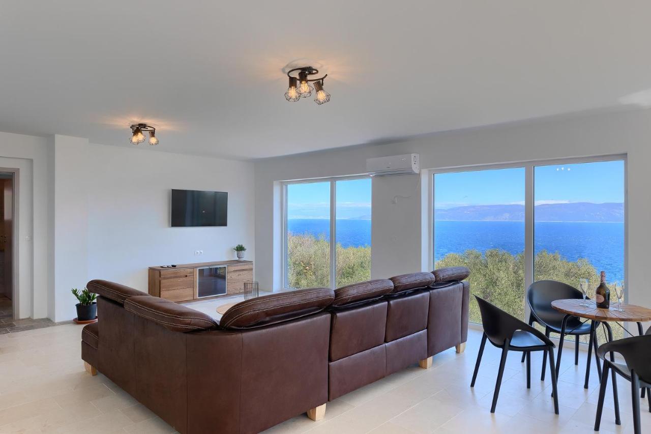 Villa In Kroatien Mit Pool Und Meerblick